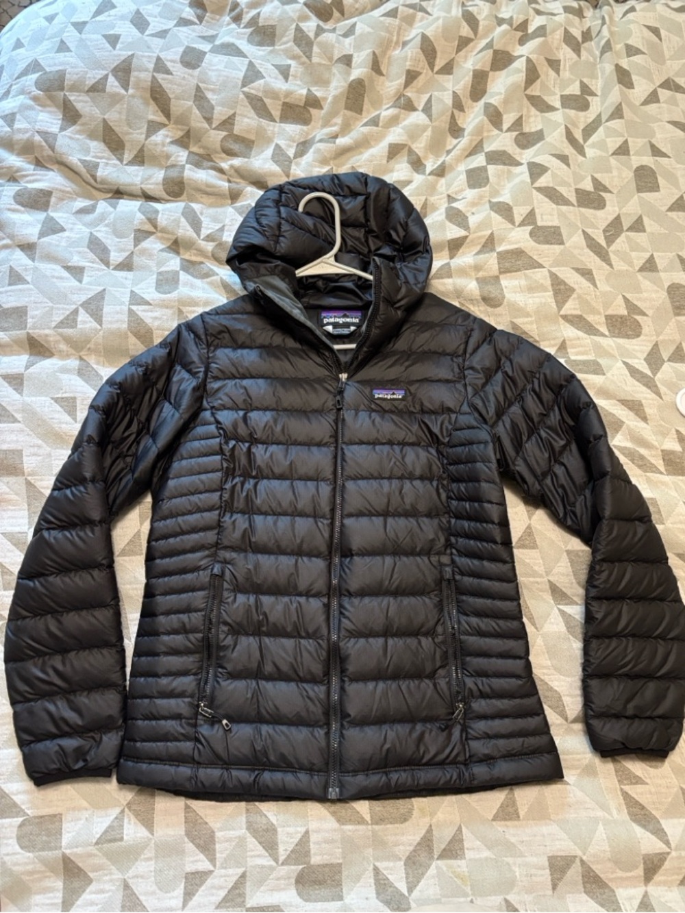 Patagonia Women's Black Down Sweater Hoodie Jacket
